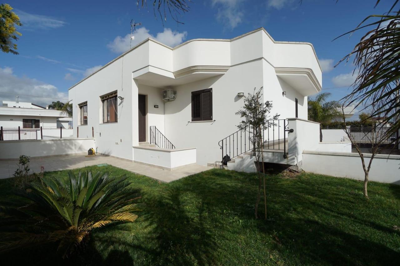 Villa Chiara Leverano Exteriör bild